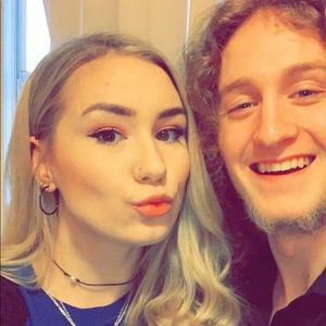 Meet your Posher, Caylea